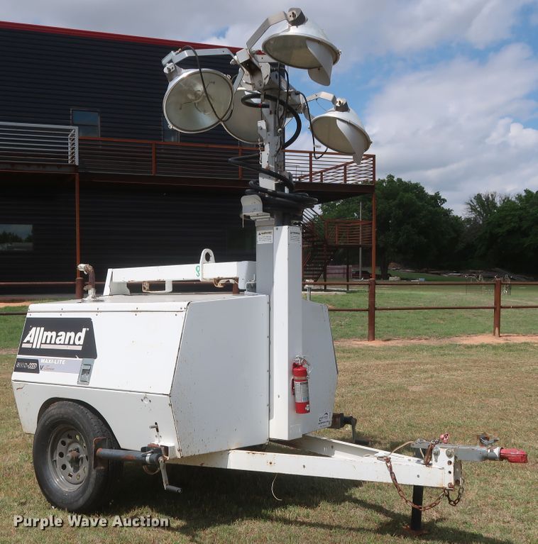 image for item DH0905 2012 Allmand Bros Maxi Lite  Series V light plant