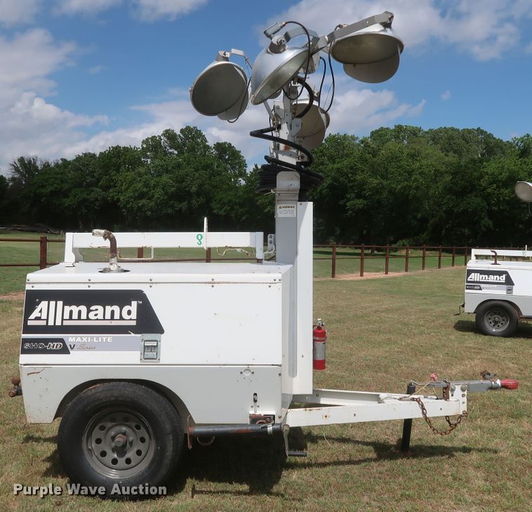 image for item DH0905 2012 Allmand Bros Maxi Lite  Series V light plant