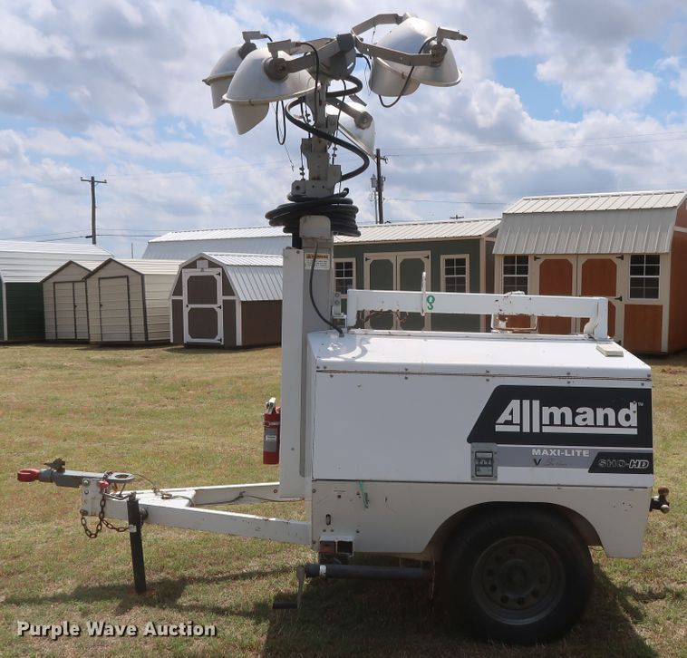 image for item DH0905 2012 Allmand Bros Maxi Lite  Series V light plant