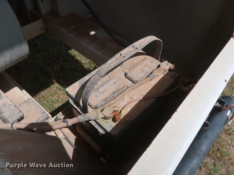 image for item DH0905 2012 Allmand Bros Maxi Lite  Series V light plant