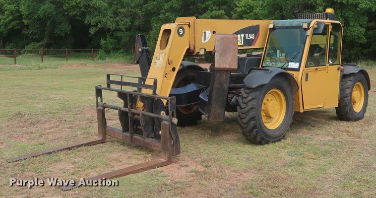 image for item DH0906 2012 Caterpillar TL943  telehandler