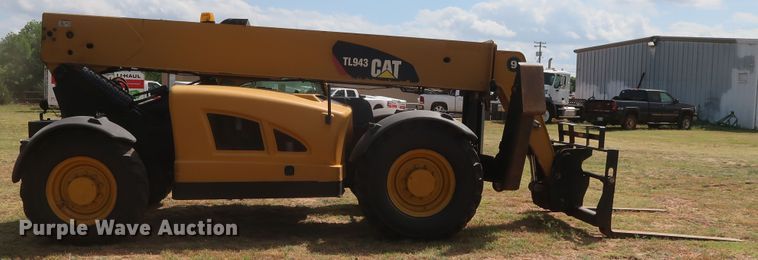 image for item DH0906 2012 Caterpillar TL943  telehandler