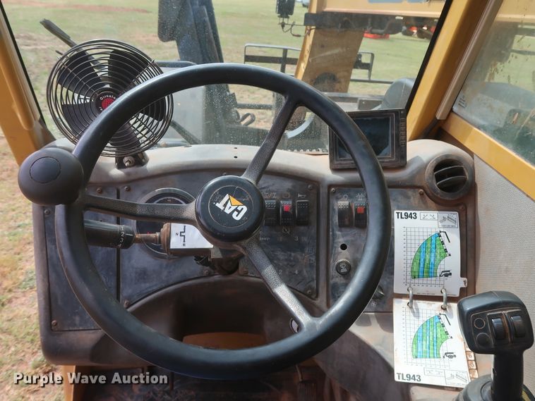 image for item DH0906 2012 Caterpillar TL943  telehandler