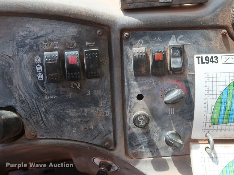 image for item DH0906 2012 Caterpillar TL943  telehandler