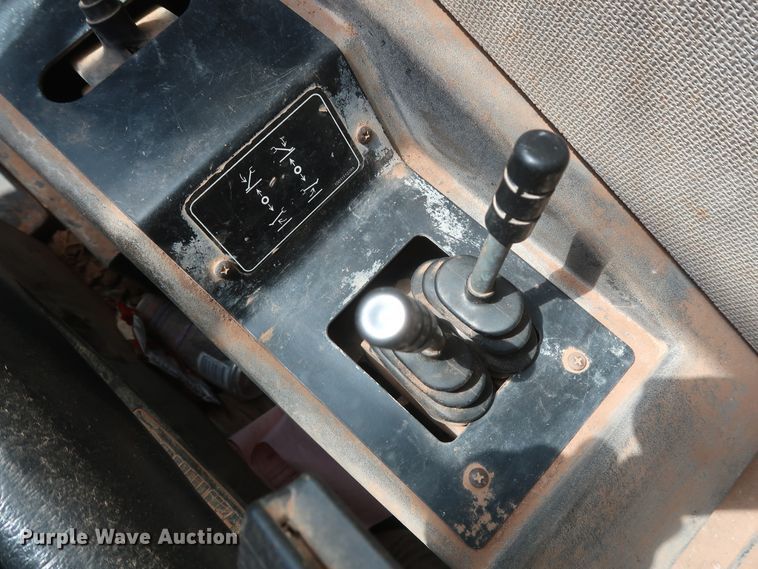 image for item DH0906 2012 Caterpillar TL943  telehandler