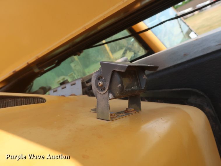 image for item DH0906 2012 Caterpillar TL943  telehandler