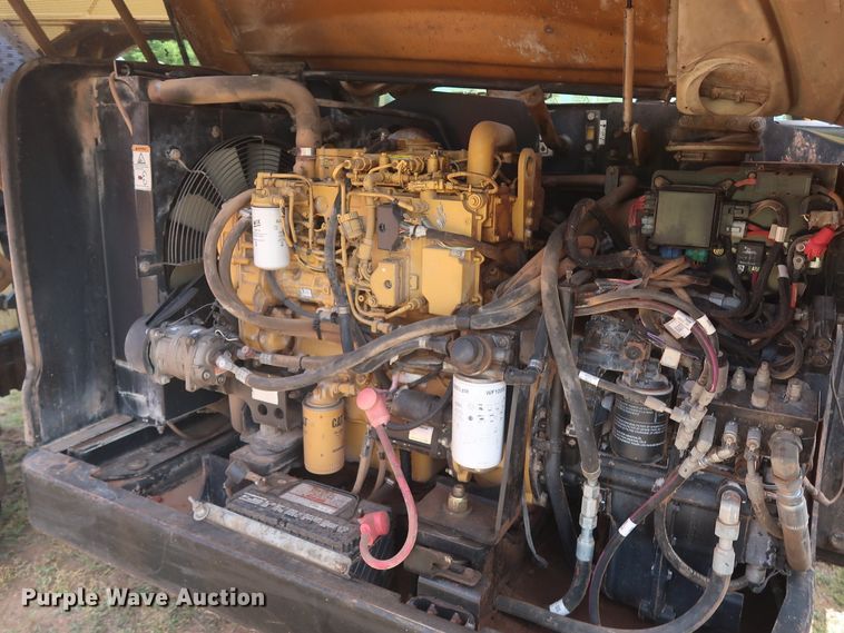 image for item DH0906 2012 Caterpillar TL943  telehandler