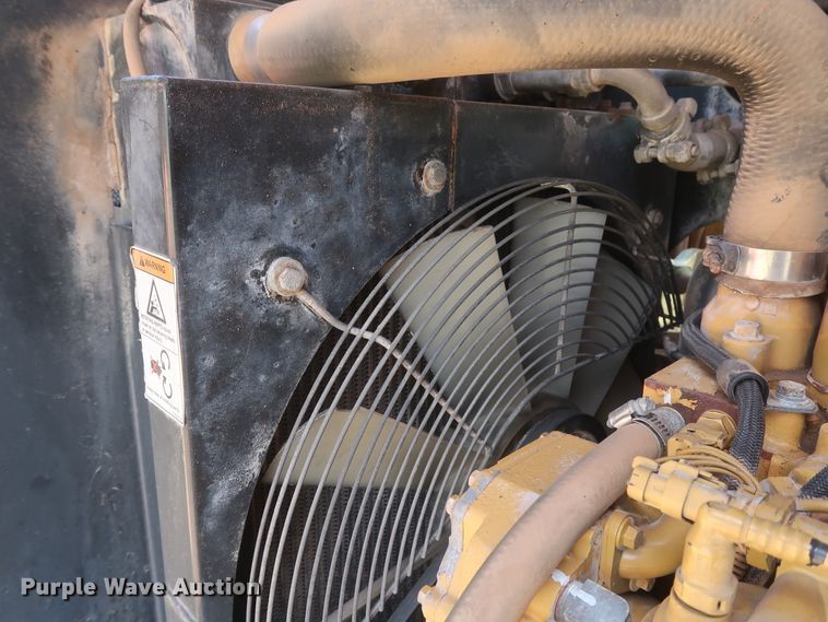 image for item DH0906 2012 Caterpillar TL943  telehandler