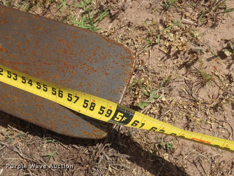 image for item DH0906 2012 Caterpillar TL943  telehandler