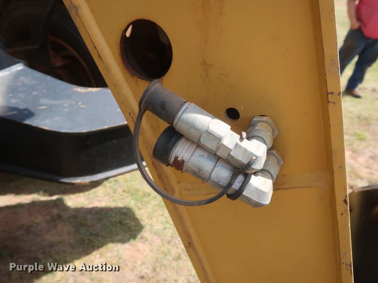 image for item DH0906 2012 Caterpillar TL943  telehandler