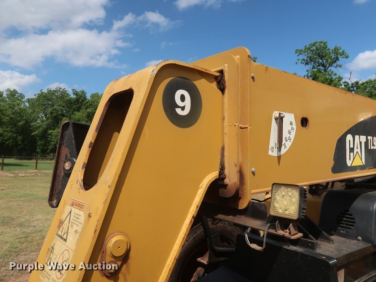 image for item DH0906 2012 Caterpillar TL943  telehandler