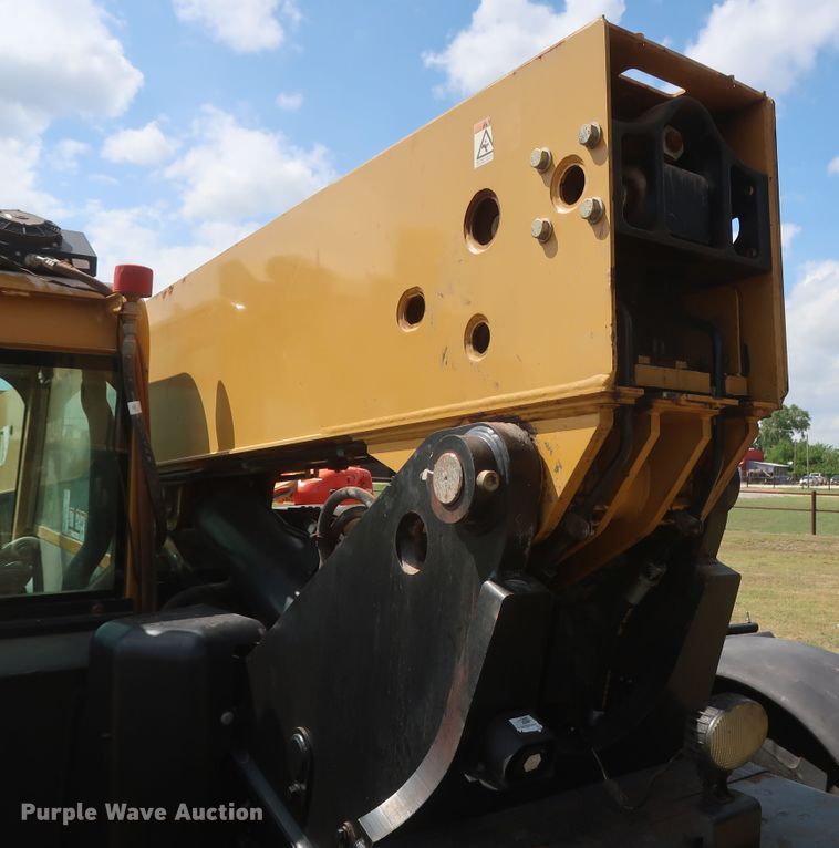 image for item DH0906 2012 Caterpillar TL943  telehandler
