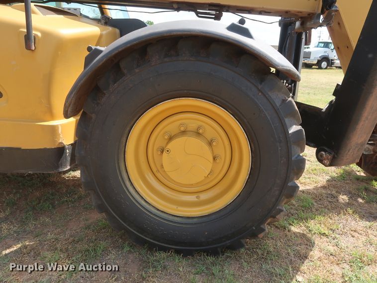 image for item DH0906 2012 Caterpillar TL943  telehandler