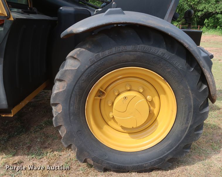 image for item DH0906 2012 Caterpillar TL943  telehandler