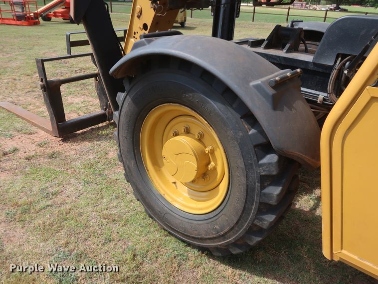 image for item DH0906 2012 Caterpillar TL943  telehandler