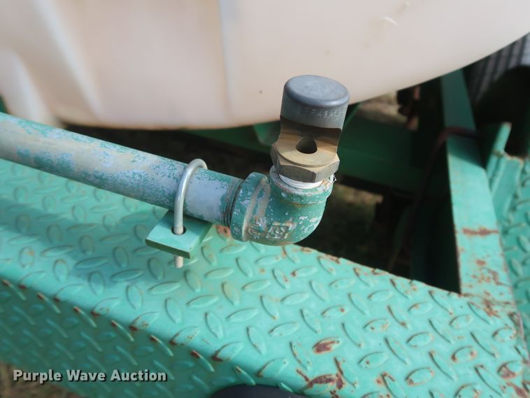 image for item DH0908 2013 Wylie EXP500S tank trailer