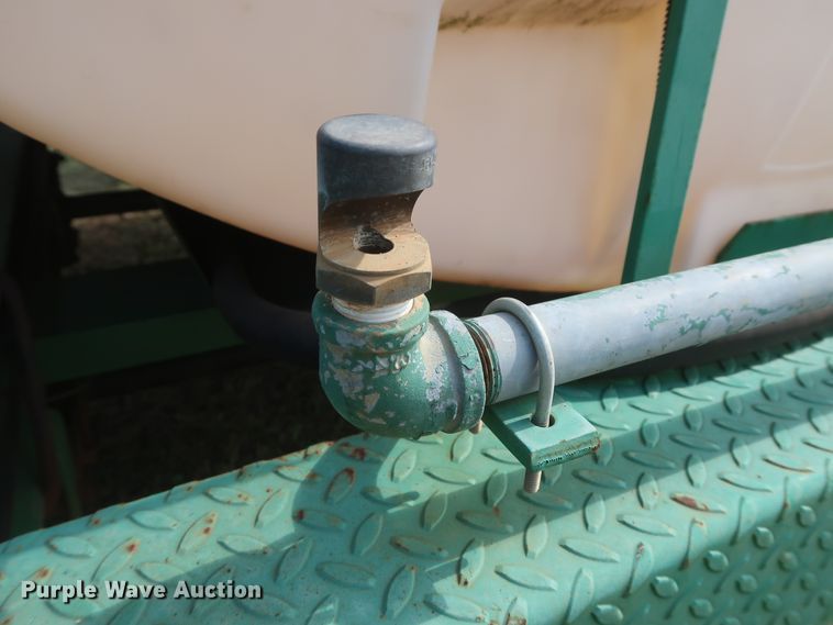 image for item DH0908 2013 Wylie EXP500S tank trailer