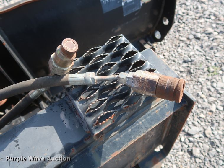 image for item DH0909 Caterpillar 177-1990 skid steer dozer blade