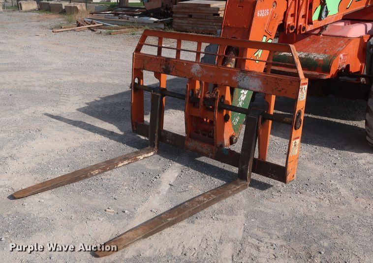 image for item DH0910 2007 Xtreme XRM1045  telehandler