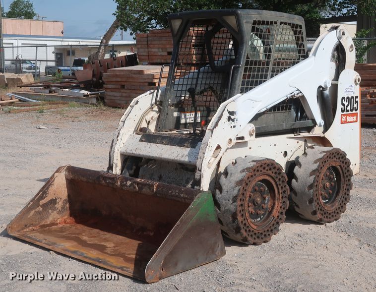 image for item DH0911 2011 Bobcat S205  skid steer loader