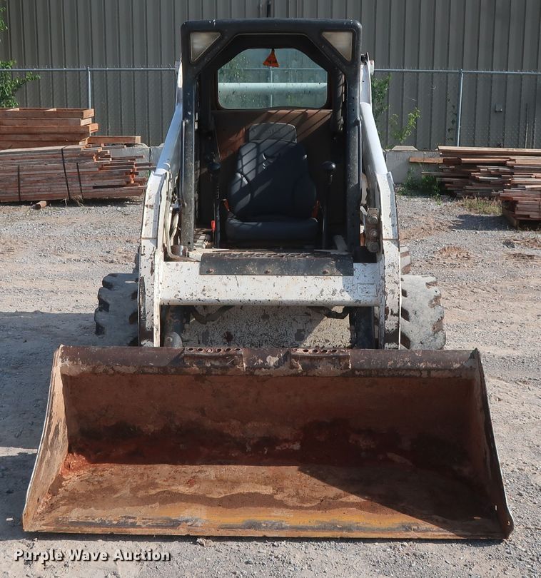 image for item DH0911 2011 Bobcat S205  skid steer loader