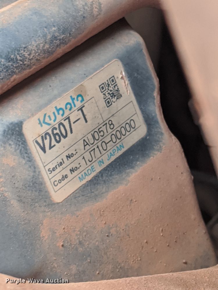 image for item DH0911 2011 Bobcat S205  skid steer loader