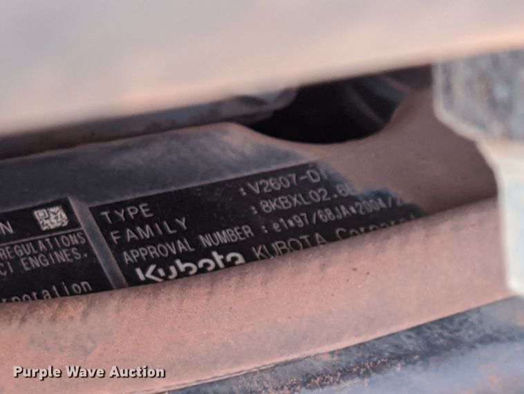 image for item DH0911 2011 Bobcat S205  skid steer loader