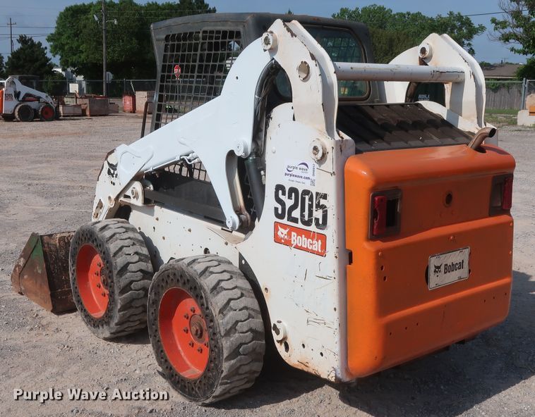 image for item DH0912 2010 Bobcat S205  skid steer loader