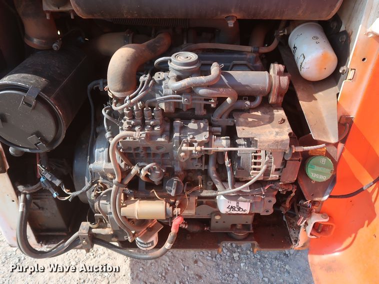 image for item DH0912 2010 Bobcat S205  skid steer loader