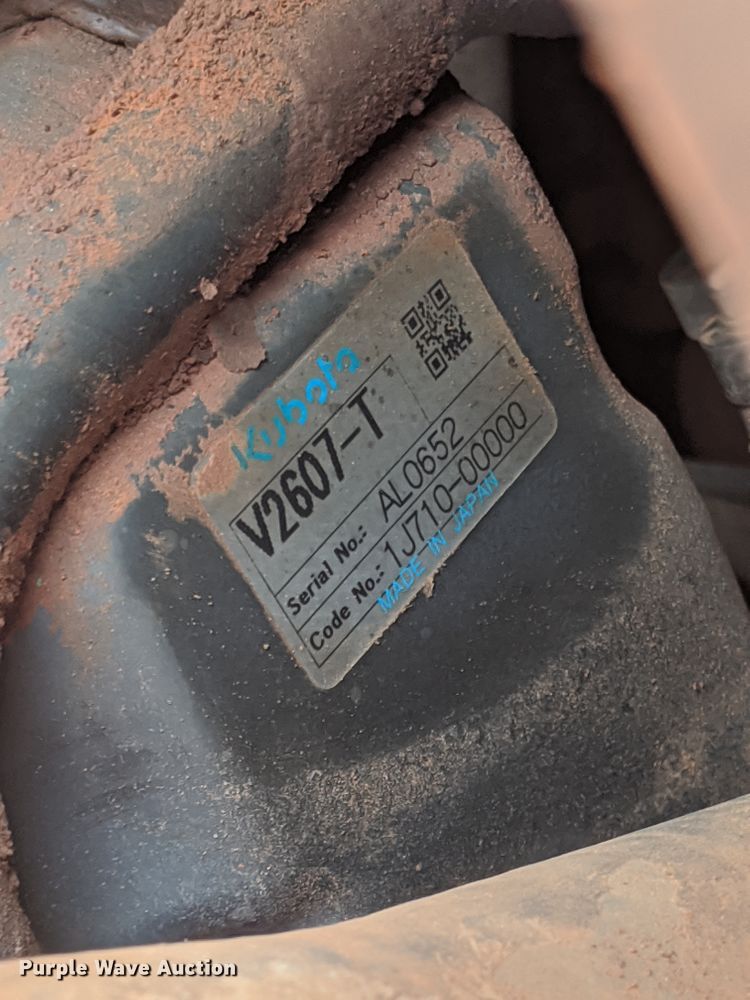 image for item DH0912 2010 Bobcat S205  skid steer loader