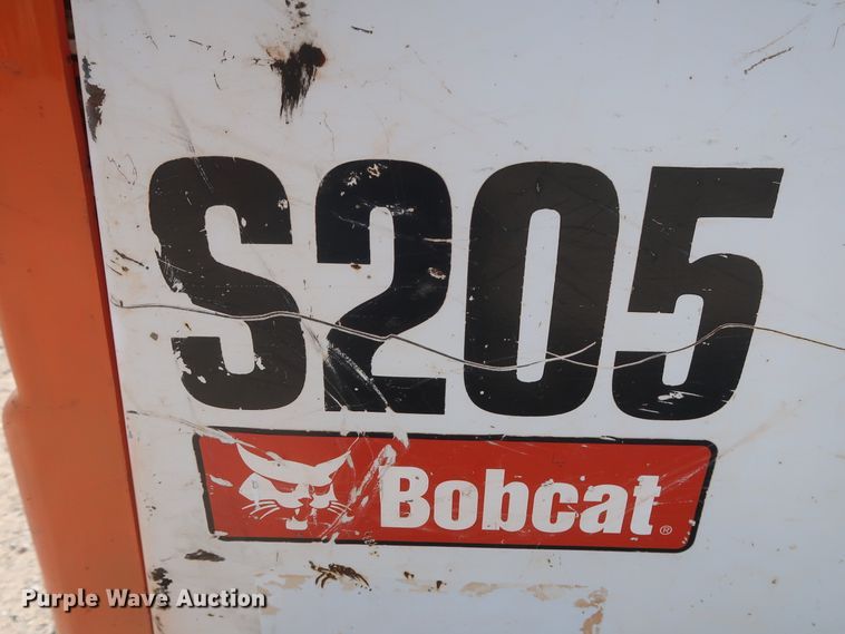 image for item DH0912 2010 Bobcat S205  skid steer loader