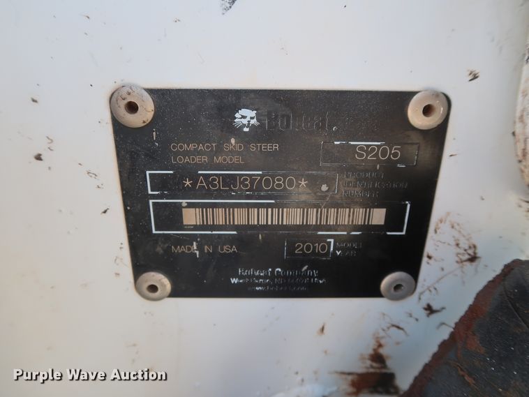 image for item DH0912 2010 Bobcat S205  skid steer loader