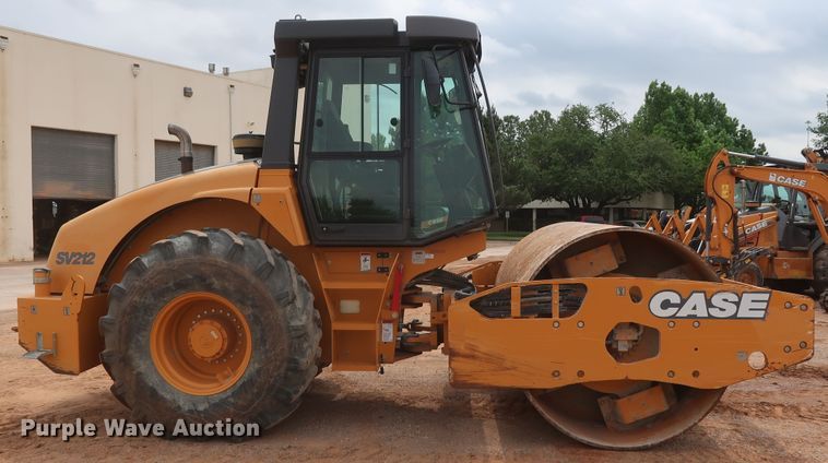 image for item DH0917 2012 Case SV212  single drum vibratory roller