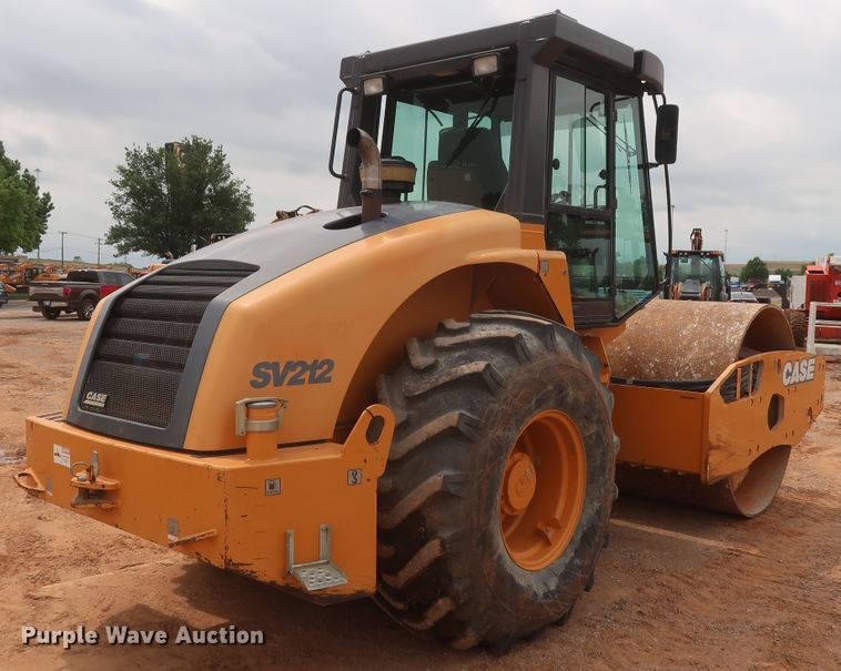 image for item DH0917 2012 Case SV212  single drum vibratory roller