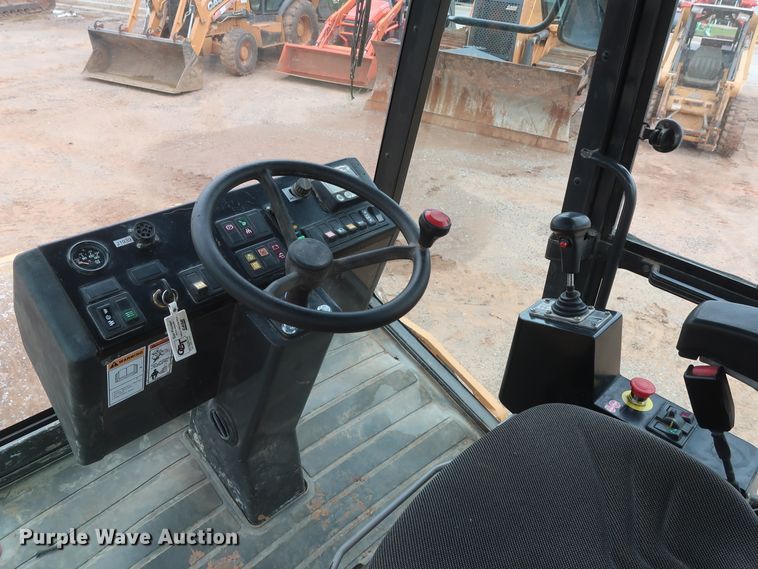 image for item DH0917 2012 Case SV212  single drum vibratory roller