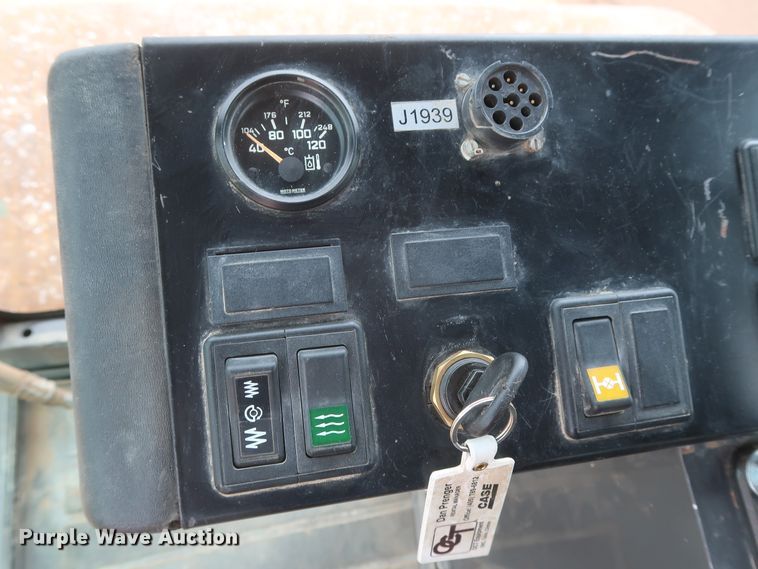 image for item DH0917 2012 Case SV212  single drum vibratory roller