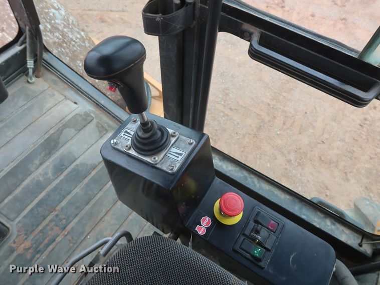 image for item DH0917 2012 Case SV212  single drum vibratory roller