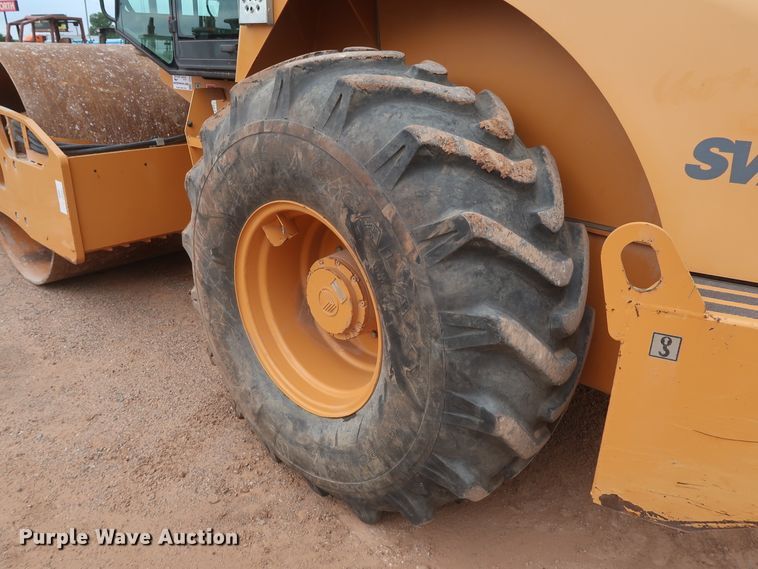 image for item DH0917 2012 Case SV212  single drum vibratory roller