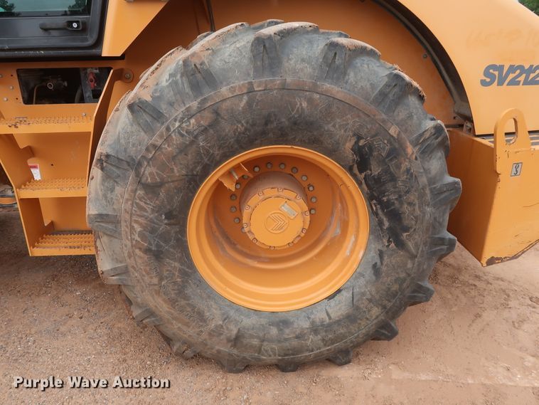 image for item DH0917 2012 Case SV212  single drum vibratory roller