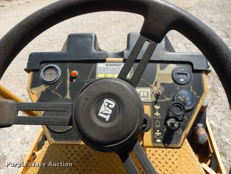 image for item DH2480 2006 Caterpillar CP-323C single drum vibratory roller