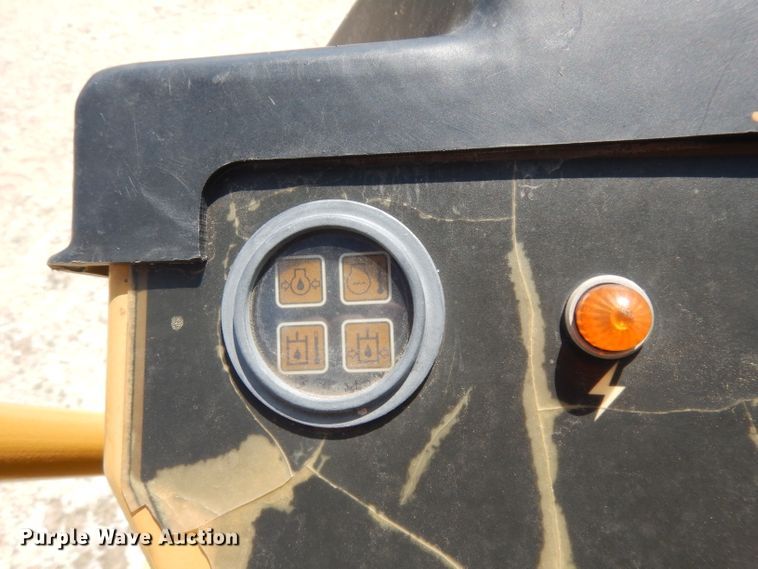 image for item DH2480 2006 Caterpillar CP-323C single drum vibratory roller