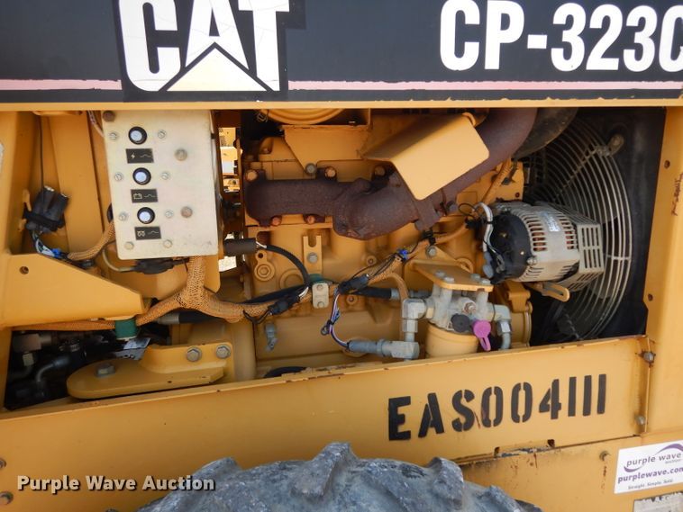 image for item DH2480 2006 Caterpillar CP-323C single drum vibratory roller