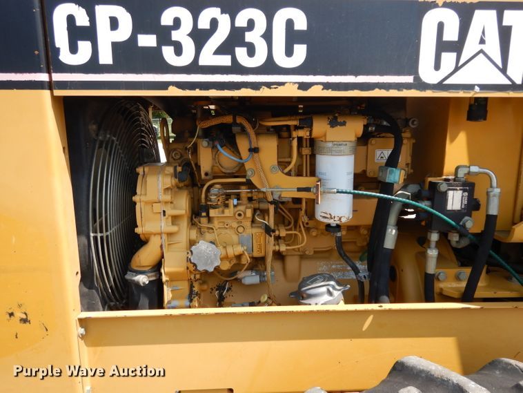 image for item DH2480 2006 Caterpillar CP-323C single drum vibratory roller