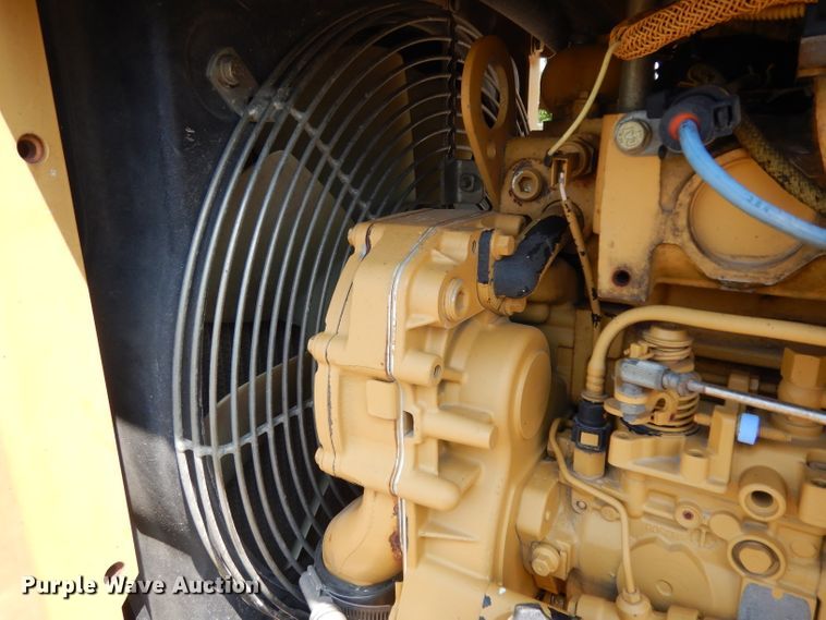 image for item DH2480 2006 Caterpillar CP-323C single drum vibratory roller