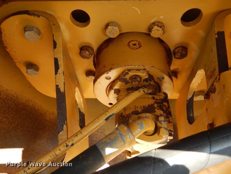 image for item DH2480 2006 Caterpillar CP-323C single drum vibratory roller