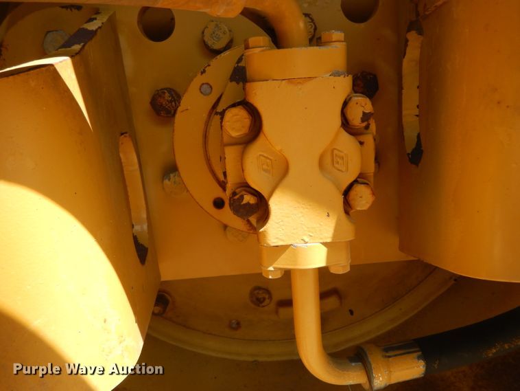 image for item DH2480 2006 Caterpillar CP-323C single drum vibratory roller