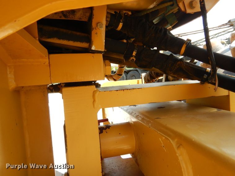 image for item DH2480 2006 Caterpillar CP-323C single drum vibratory roller