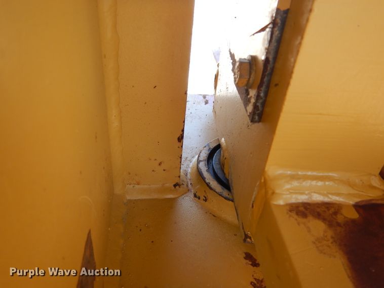 image for item DH2480 2006 Caterpillar CP-323C single drum vibratory roller