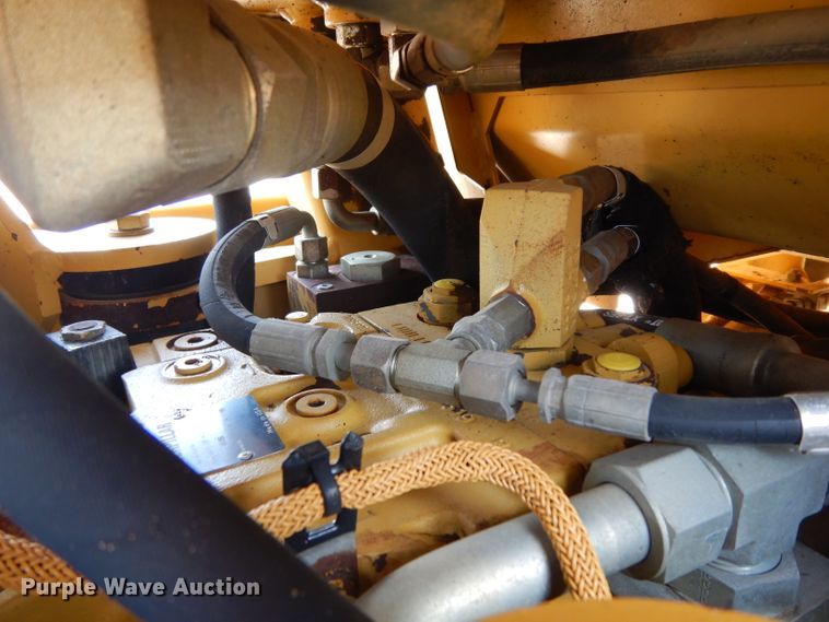 image for item DH2480 2006 Caterpillar CP-323C single drum vibratory roller