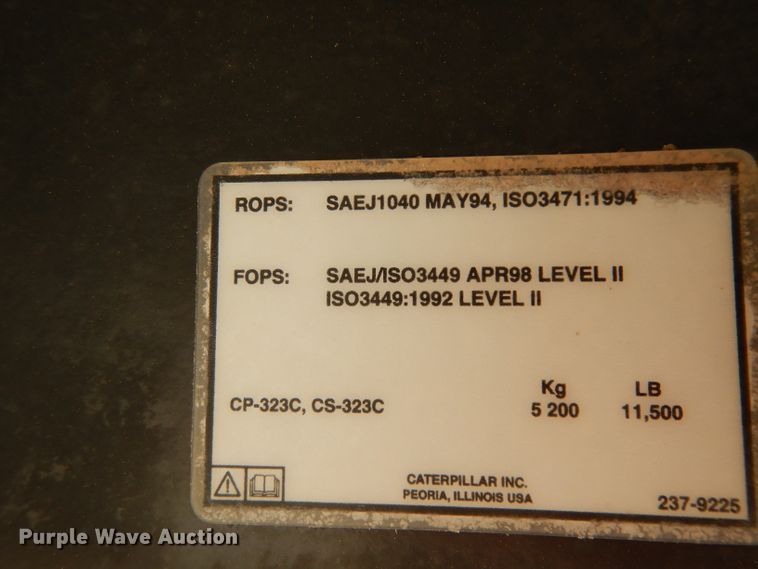 image for item DH2480 2006 Caterpillar CP-323C single drum vibratory roller